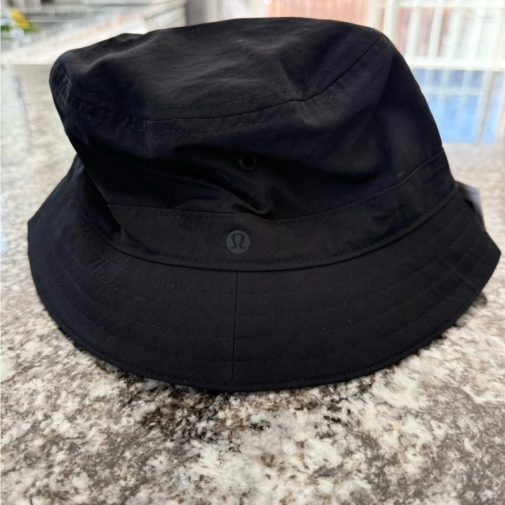 lululemon athletica Black Bucket Hat - Picture 3 of 5